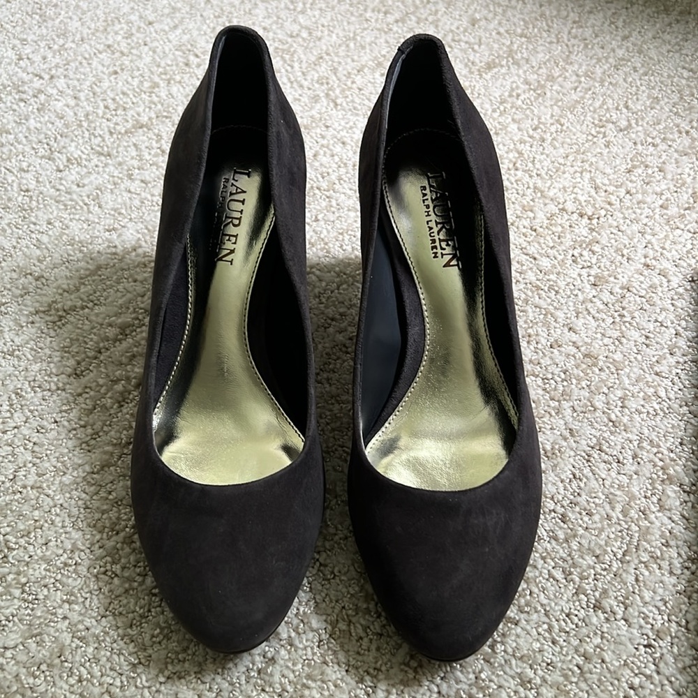 NIB Lauren Ralph Lauren 7M suede heels